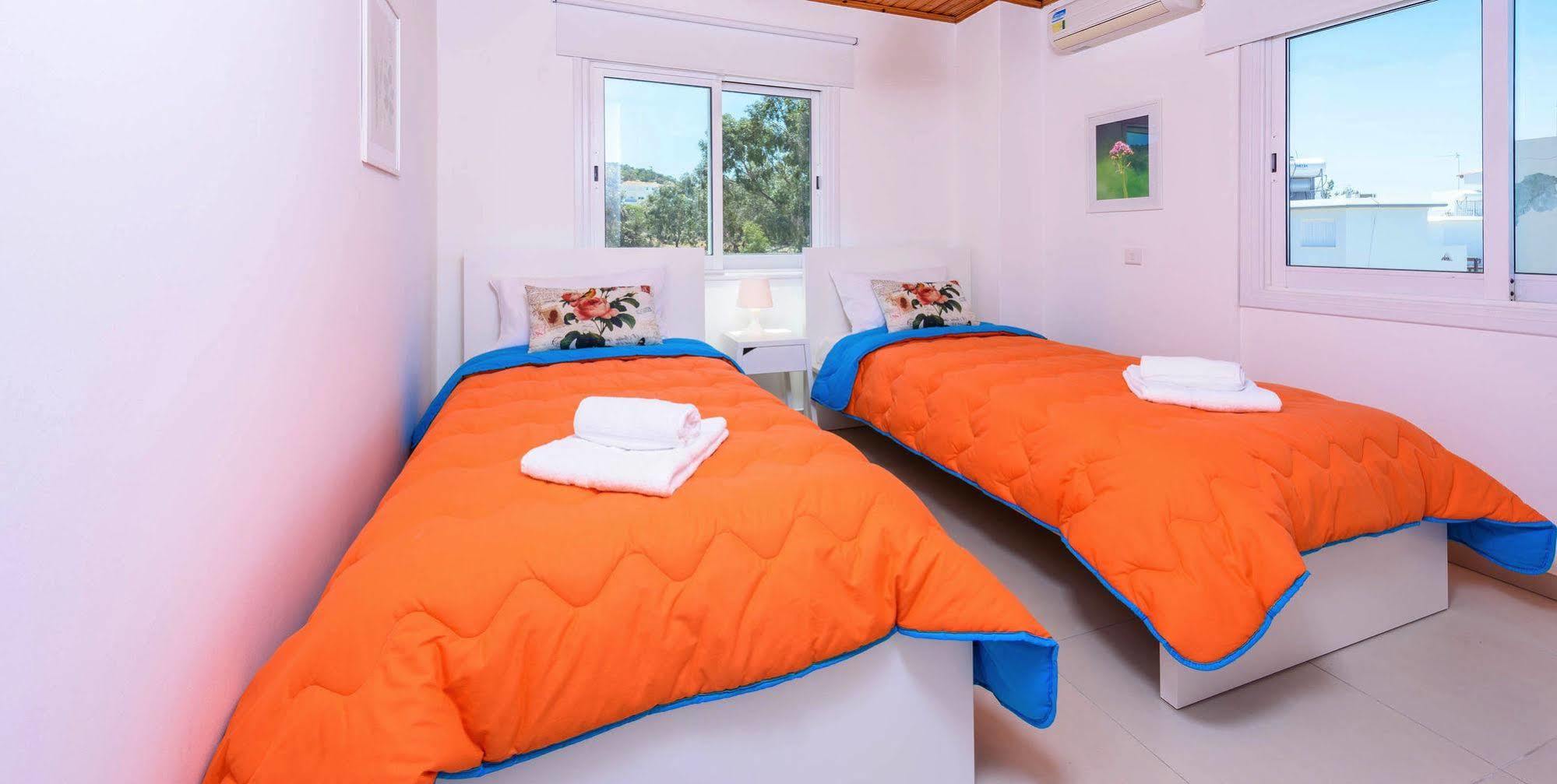 Villa Christina Paphos Eksteriør bilde
